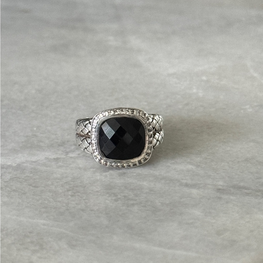 Scott Kay Onyx and Diamond Ring. Size 6. Equestrian collection. Retail $950